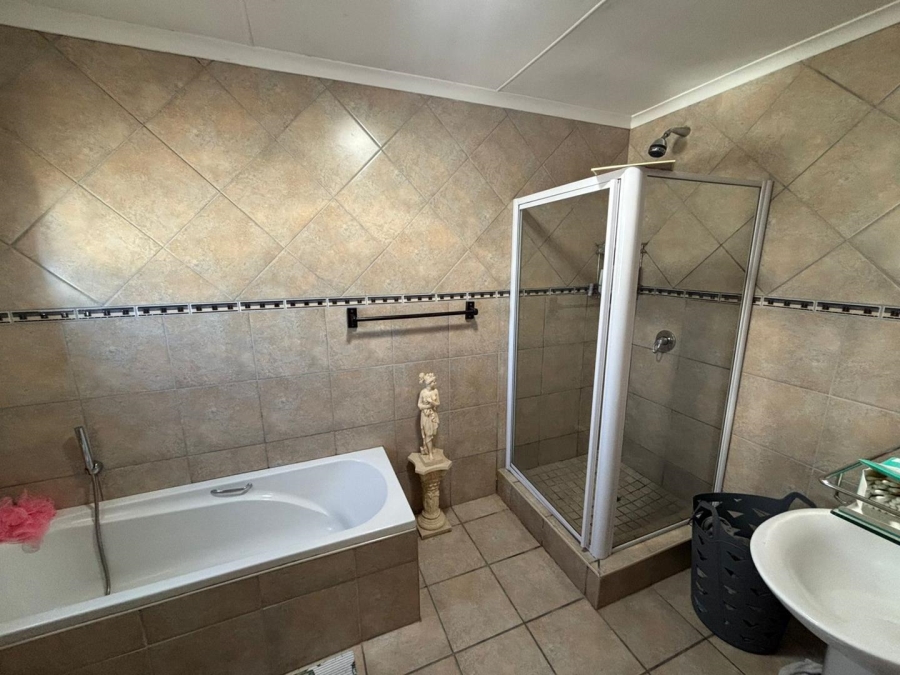 3 Bedroom Property for Sale in Dana Bay Western Cape